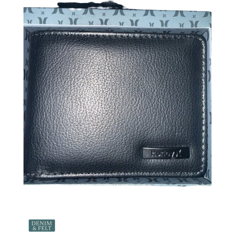 NEW Hurley RFID Bifold Wallet & Bottle Opener Keychain Gift Set Black‎
